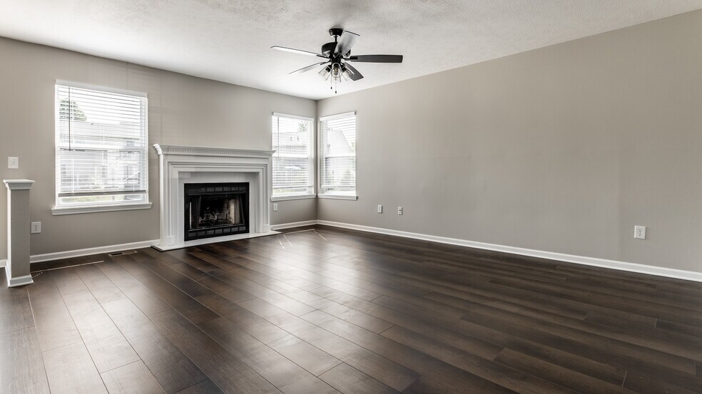Building Photo - 13927 Harrison Pky