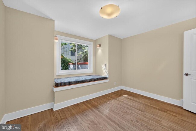 Building Photo - 4039 8th St S