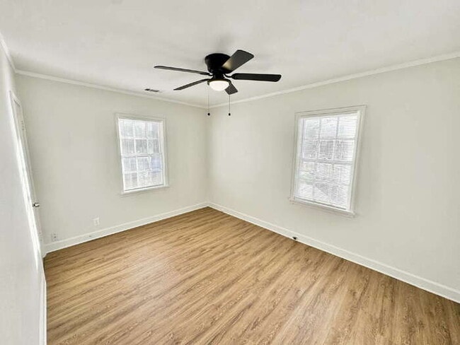 Building Photo - 3880 Spottswood Ave