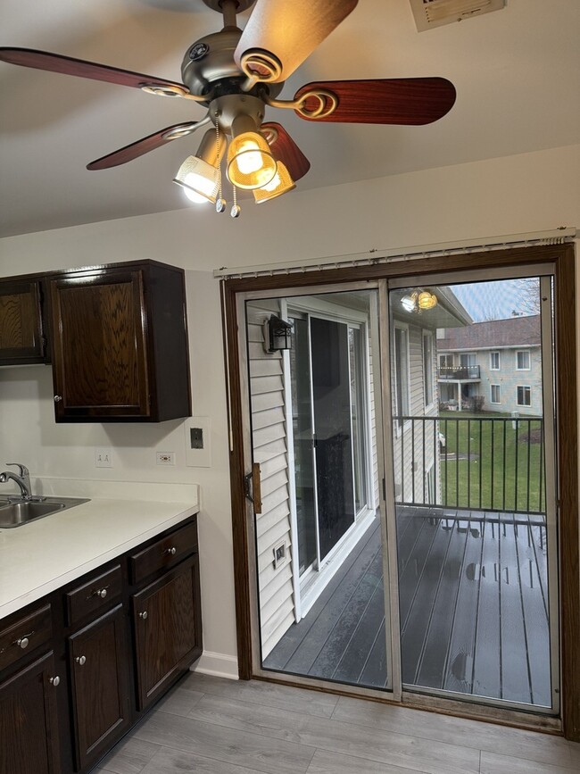 Building Photo - 7040 Remington Ct