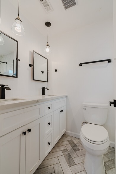 Building Photo - 52801 Avenida Alvarado