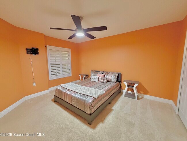 Building Photo - 551 Casa Bella Dr