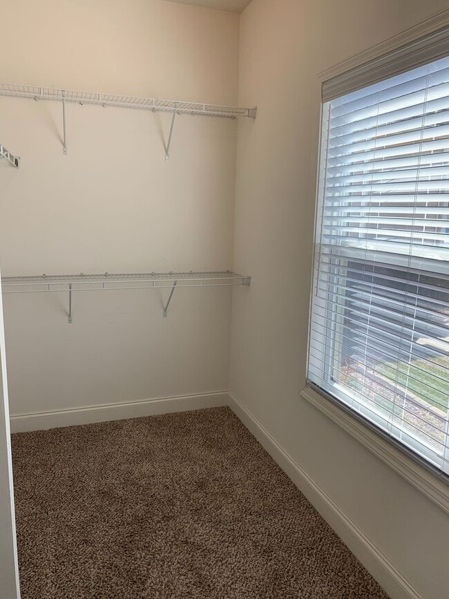 Building Photo - Whitsett / Brghtwood Farms