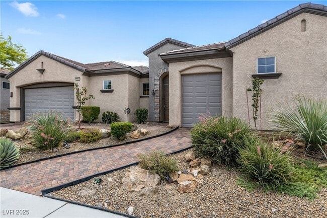 Building Photo - 2611 Savannah Springs Ave
