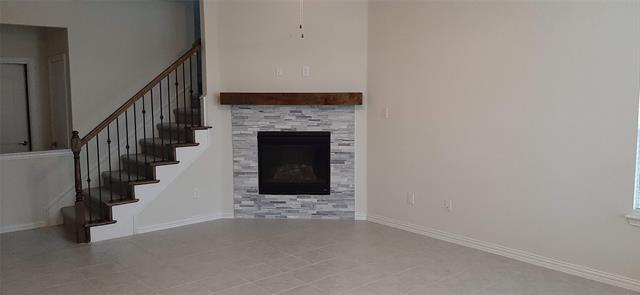 Building Photo - 325 Kennewick Dr