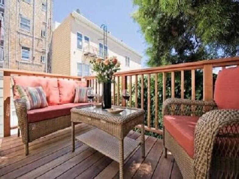 Building Photo - 1 Telegraph Hill Blvd