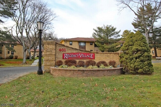 Building Photo - 401 Hwy 22 B31 U7