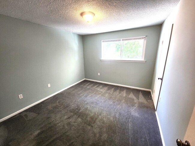 Building Photo - 815 Raleigh St