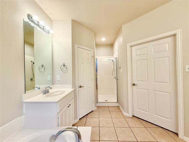 Building Photo - 2916 Red Wolf Dr