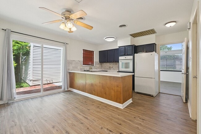 Building Photo - Cozy Oasis in Metairie: Your Dream Home Awaits!