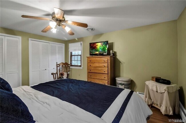 Building Photo - 97 Tartan Ln