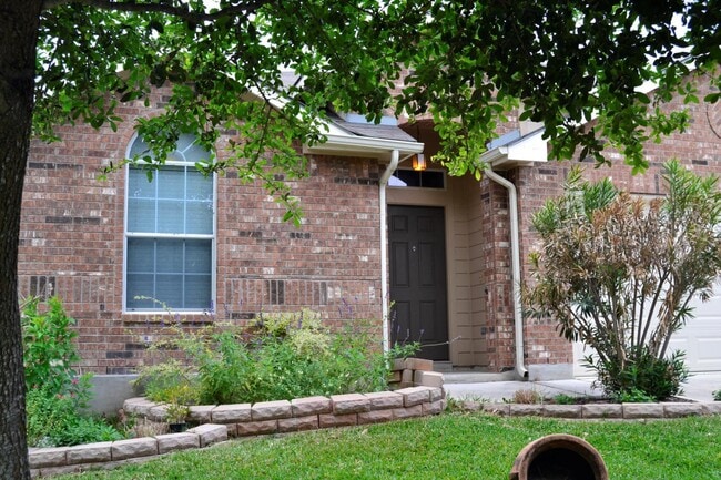 Building Photo - 714 Point Sunset