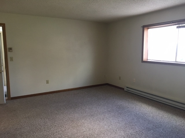 Building Photo - 425 8th Ave NE