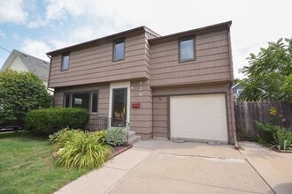 Building Photo - Beautiful 2-story home in Slatterly Park neighborhood!