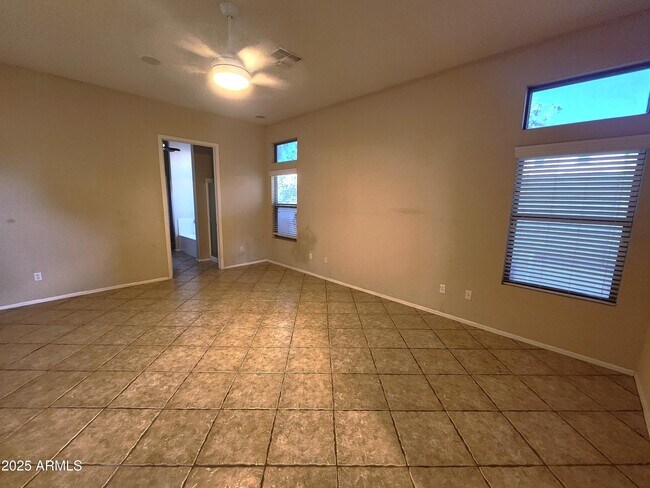 Building Photo - 10511 W Villa Hermosa