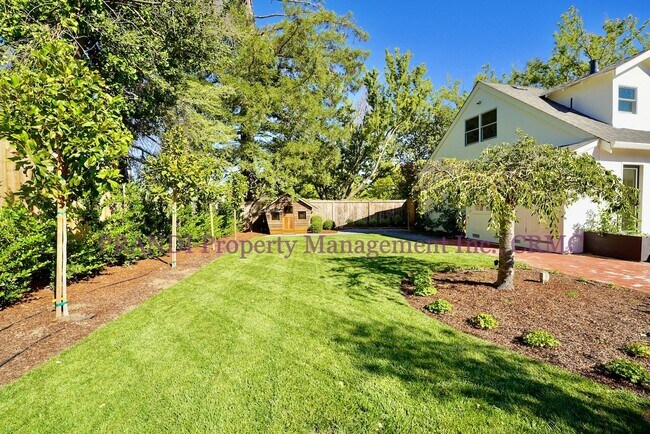 Building Photo - Marinwood Gem, Fully Renovated, Stylish an...