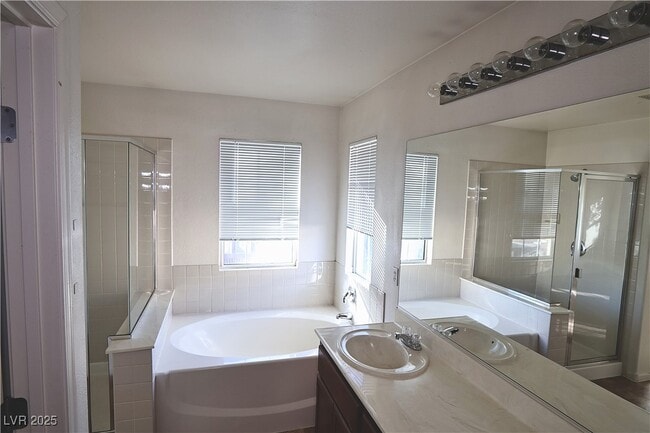 Building Photo - 6206 Standing Elm St