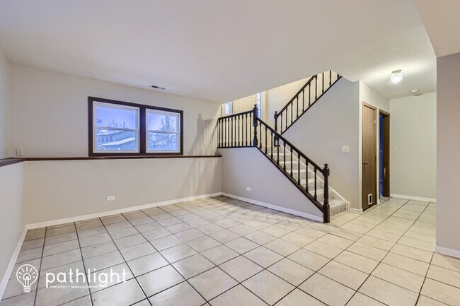 Building Photo - 1510 Farrington Court