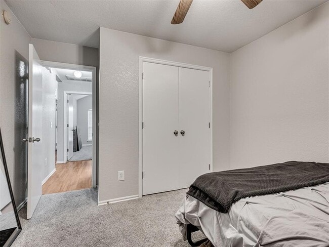 Building Photo - 2608 Southern Hills Dr