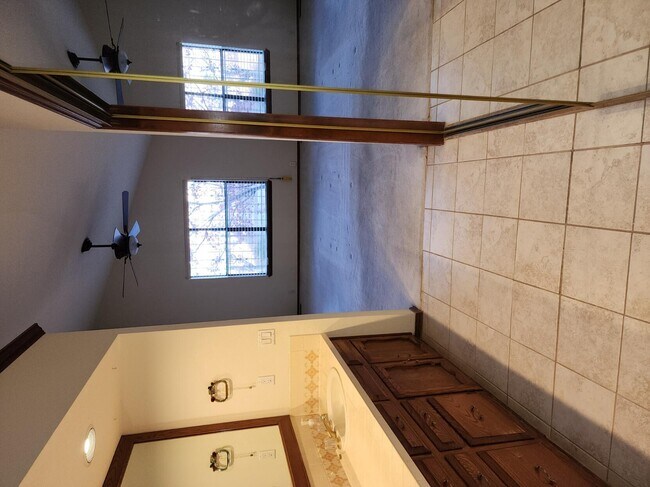 Building Photo - 9335 Admiral Lowell Pl NE