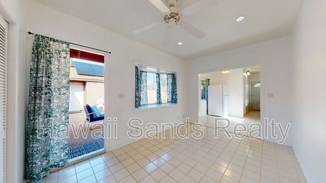 Building Photo - 662 Kalanipuu St