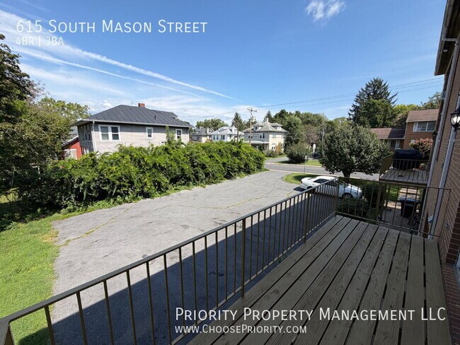 Building Photo - 615 S Mason St