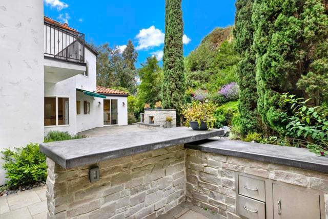 Building Photo - 14710 Via del Canon