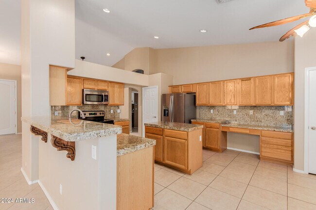 Building Photo - 6122 W Linda Ln