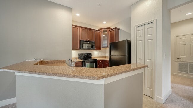 Building Photo - 3671 Parkridge Cir