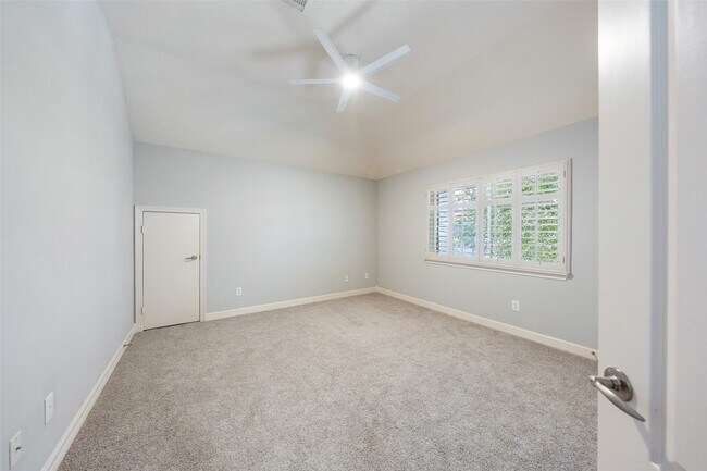 Building Photo - 5450 Faircreek Ln