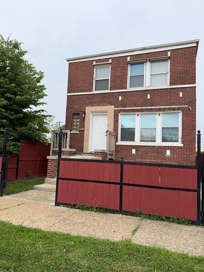 Building Photo - 7503 W 64th St