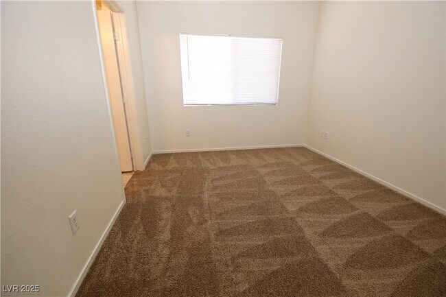 Building Photo - 8725 W Flamingo Rd