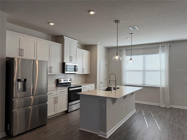 Building Photo - 6349 Glory Bower Dr