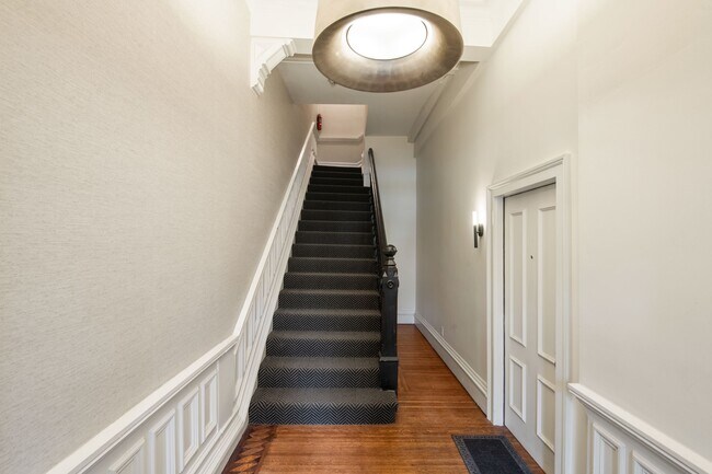 Building Photo - 64 Commonwealth Ave