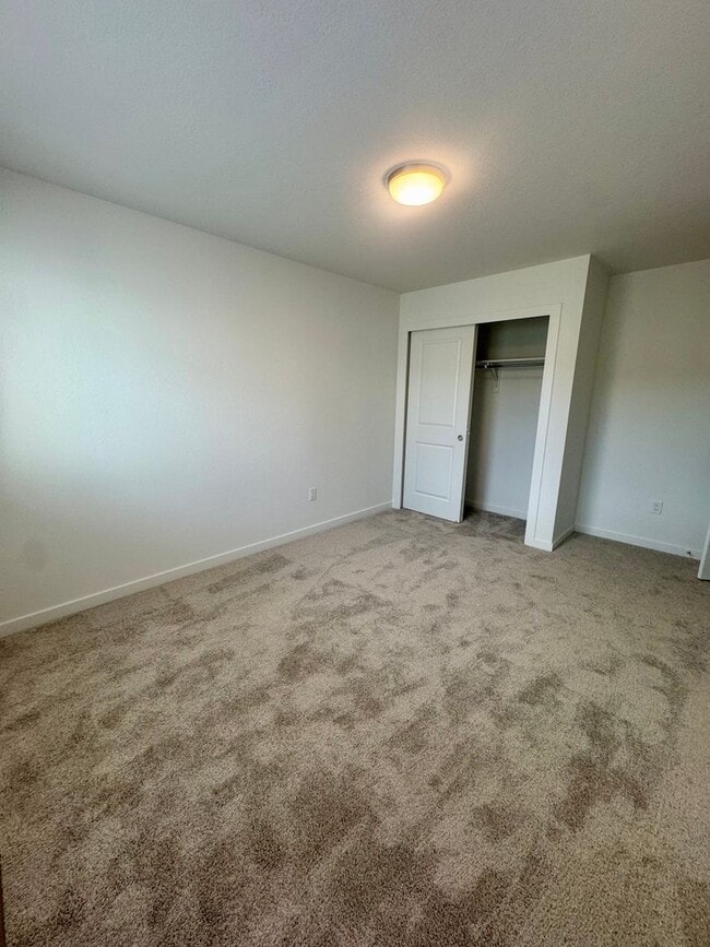 Building Photo - NEW construction 3 bedroom luxury townhome