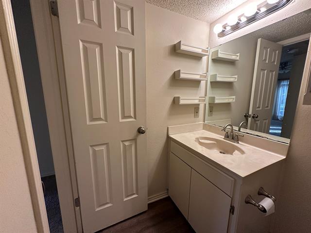 Building Photo - 3210 S Fielder Rd