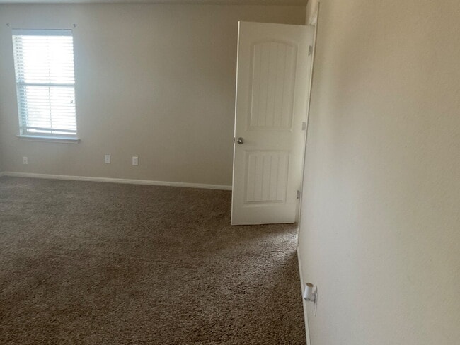 Building Photo - Beautiful 3/2 in a Gated Community at Marb...