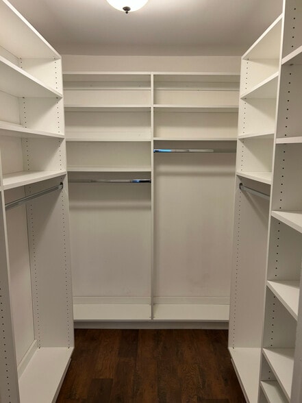 Building Photo - 149 Tulip Ln