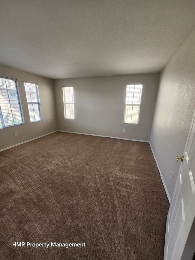 Building Photo - Gorgeous single family home in Chino