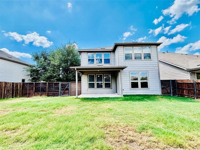 Building Photo - 14001 Salice Dr