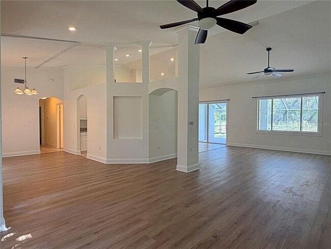 Building Photo - 14832 Heronglen Dr