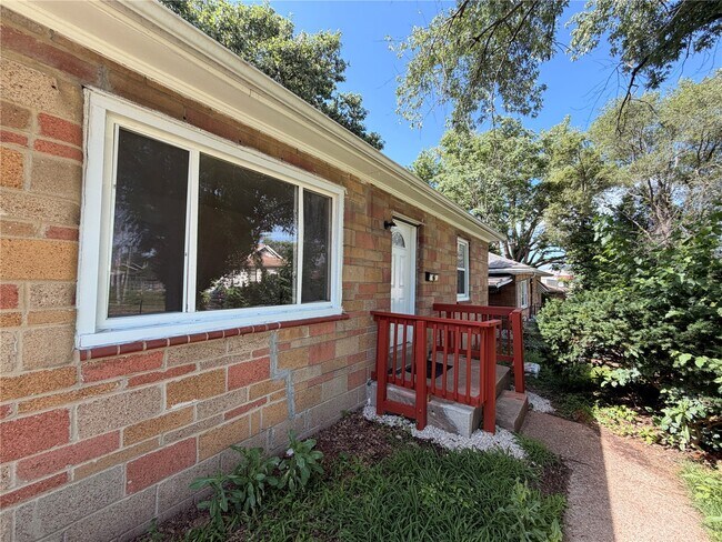 Building Photo - 5721 Acme Ave