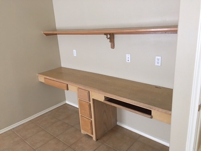 Building Photo - 2607 Cervantes Ave