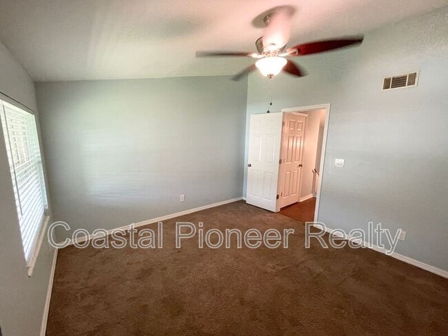 Building Photo - 4226 La Dega Ct