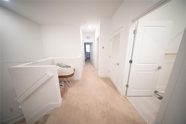 Building Photo - 138 SW 171st Terrace