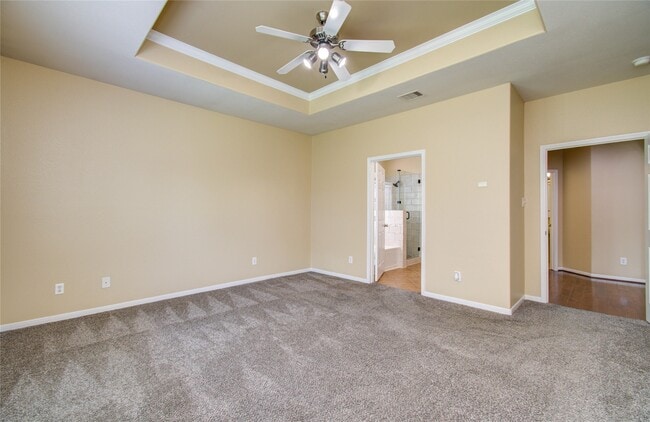 Building Photo - 17607 Memorial Falls Dr