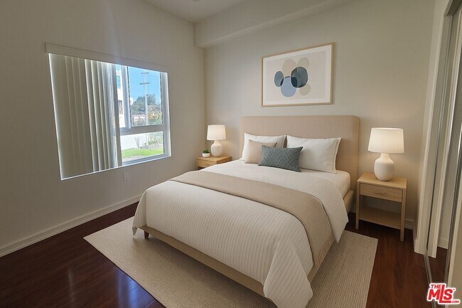 Building Photo - 12132 Hart St