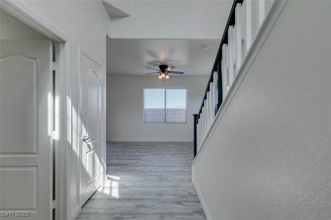 Building Photo - 778 Easter Lily Pl