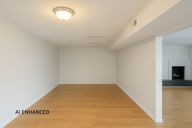 Building Photo - 202 Fincastle Dr