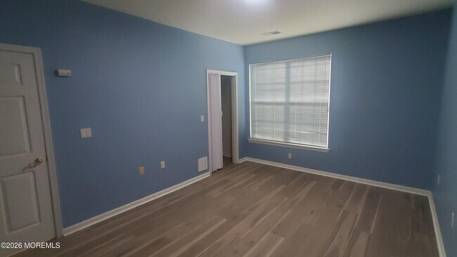 Building Photo - 338 Sophee Ln